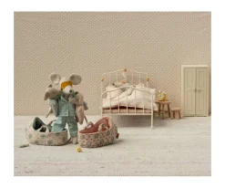 Bebé Ratón en Capazo Rosa