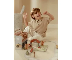 Caja de Juego con Pista de Carreras FSC