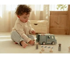 Furgón Policial de Madera FSC