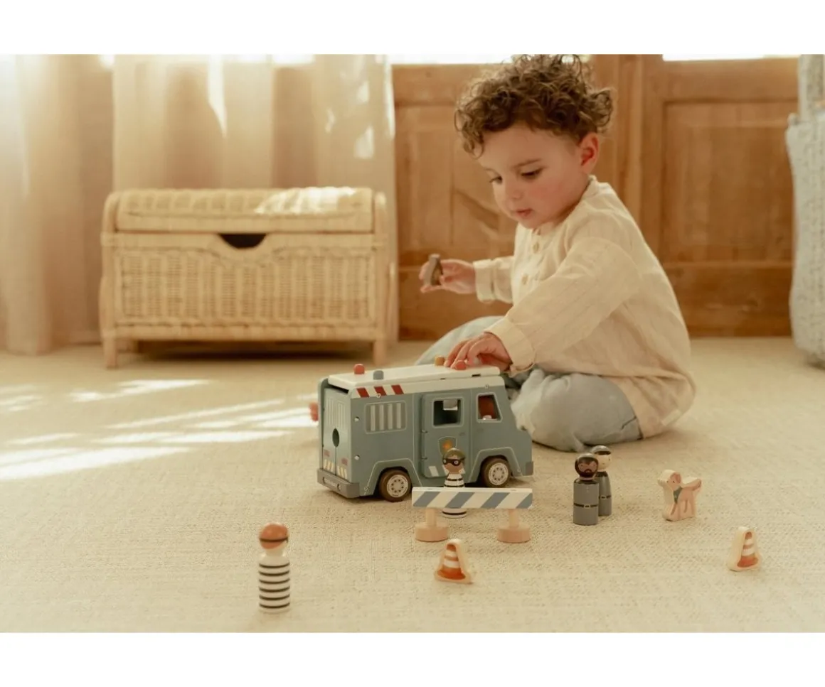 Furgón Policial de Madera FSC