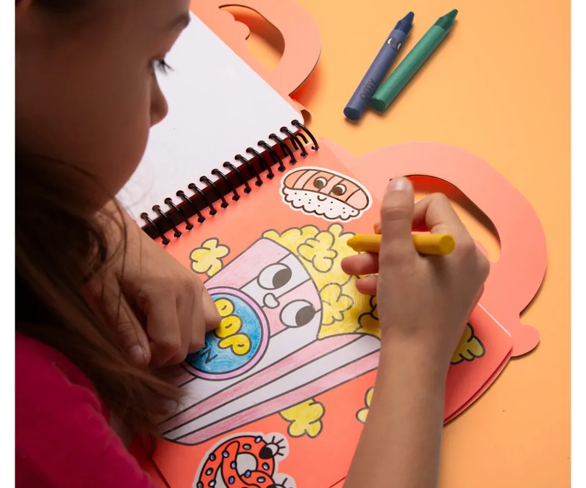 Libro OMY con Pinturas y Pegatinas Yummy