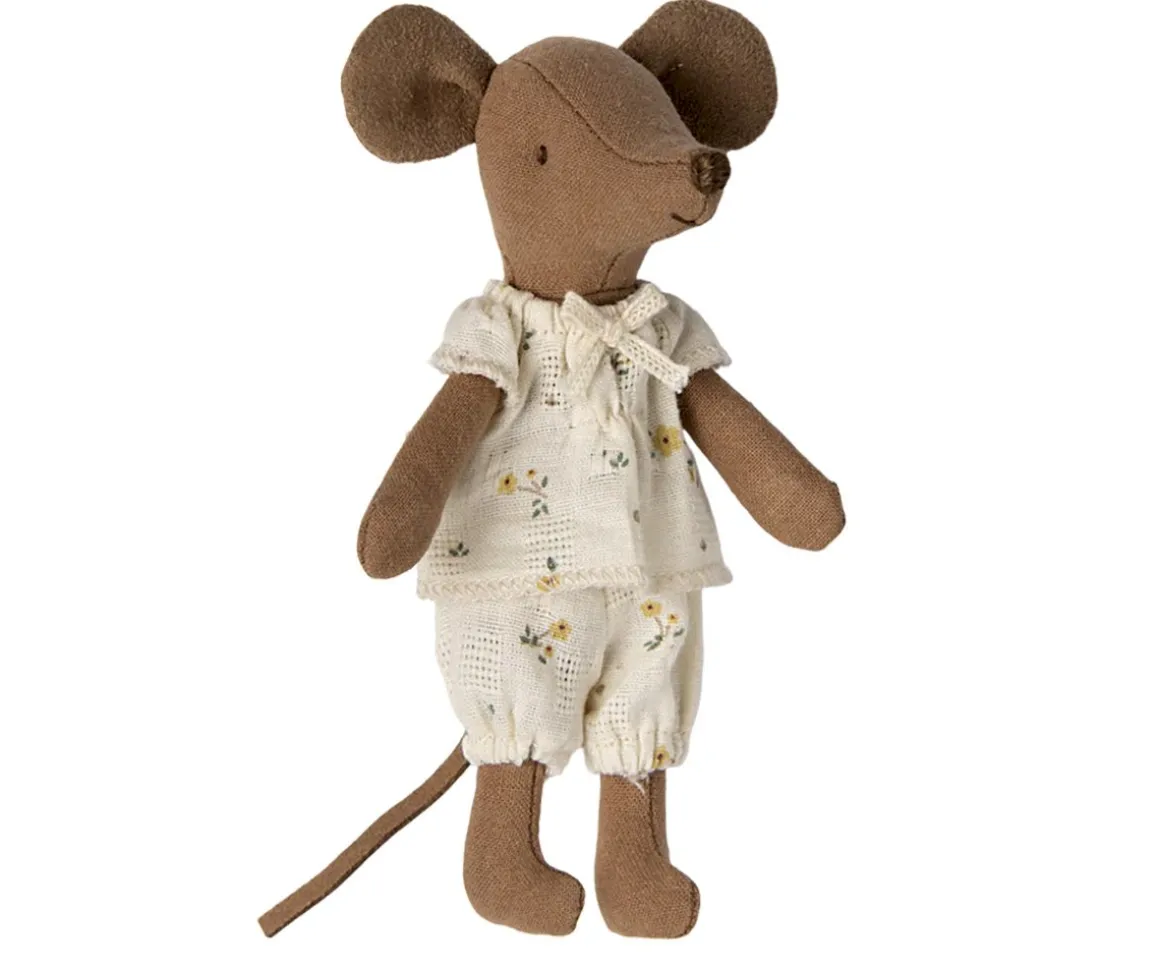 Ratoncita Hermana Mayor en Caja