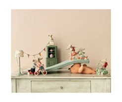 Triciclo con Garaje Ratón Coral